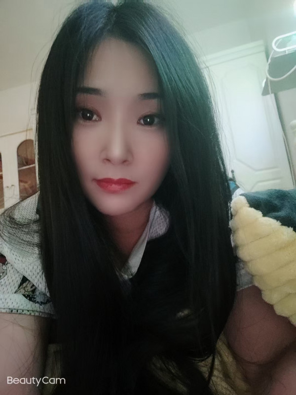 富有女人味姐姐